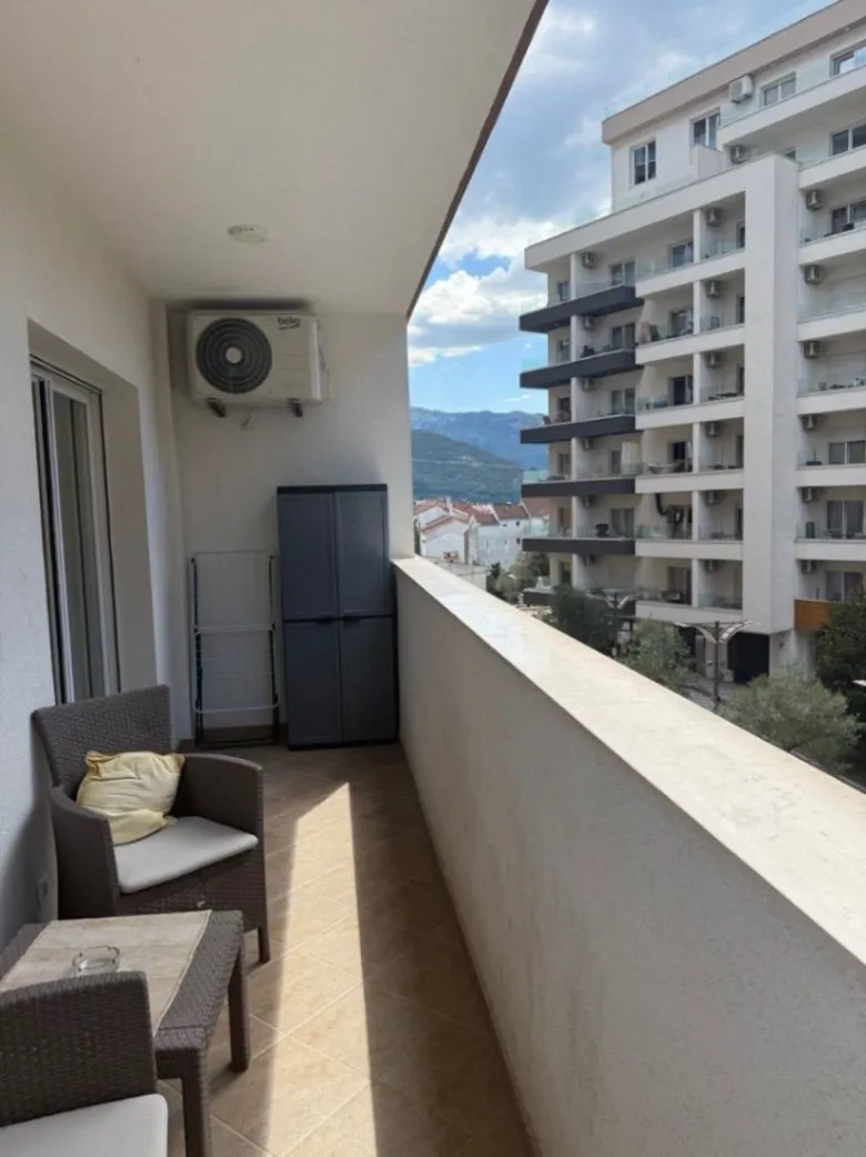 Rent, one bedroom apartment, 43m², Bijeli Do, Budva