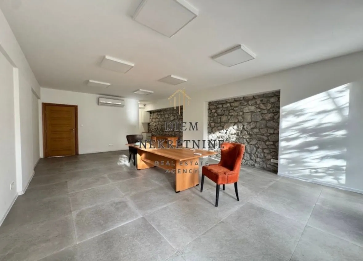 Rent, office space, 120m², Centar, Podgorica