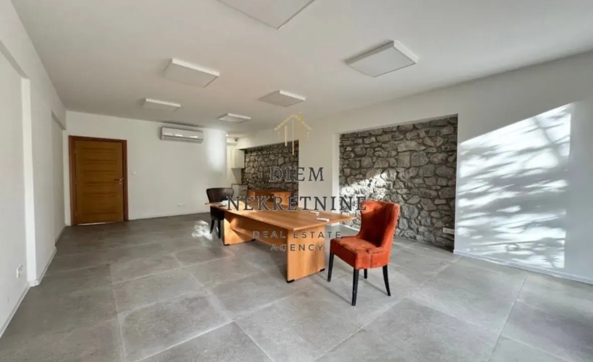 Rent, office space, 120m², Centar, Podgorica