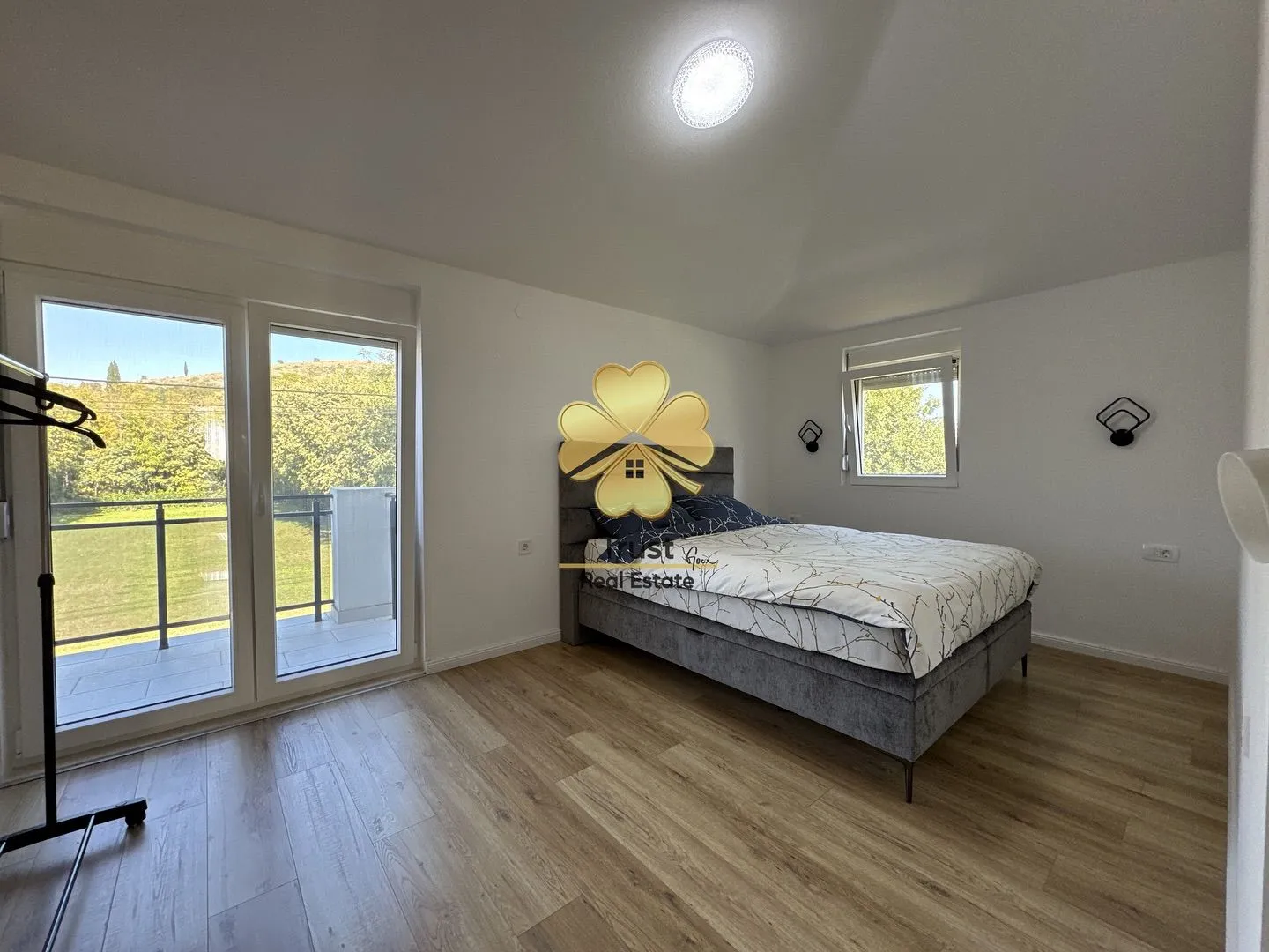 Izdavanje, kuća, 230m², Dajbabe, Podgorica