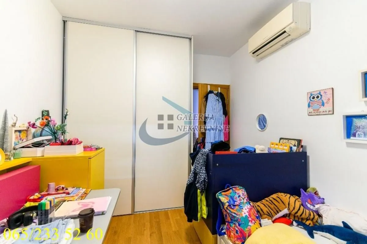 Sale, three bedroom apartment, 65m², Cvetni Trg, Vračar Sve Podlokacije