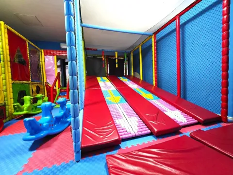 Rent, office space, 100m², Stari Aerodrom, Podgorica - image 7