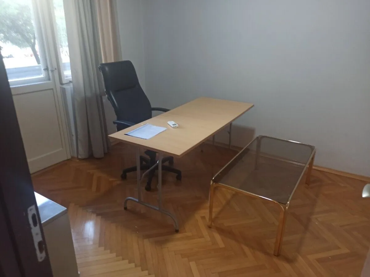 Izdavanje, poslovni prostor, 60m², Preko Morače, Podgorica