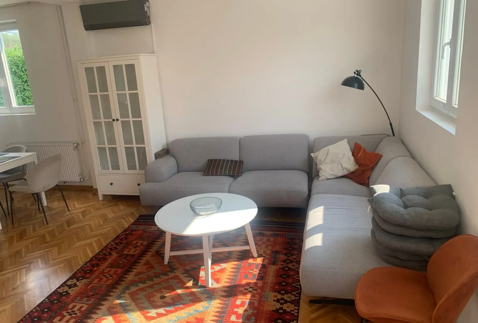 Izdavanje, kuća, 250m², Zagorič, Podgorica