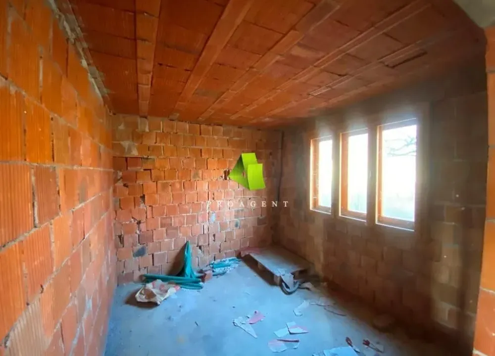 Sale, house, 160m², Crveni Krst, Niš