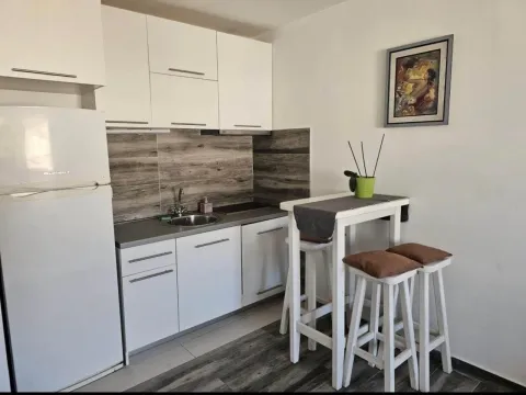 Prodaja, garsonjera, 25m², Rozino, Budva - image 1