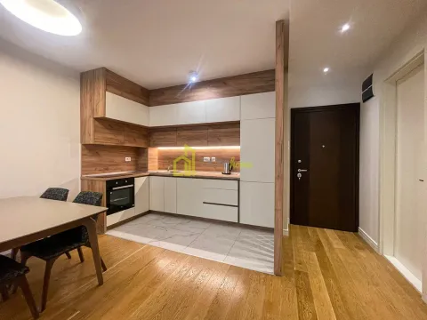 Izdavanje, jednosoban stan, 57m², City Kvart, Podgorica - image 3