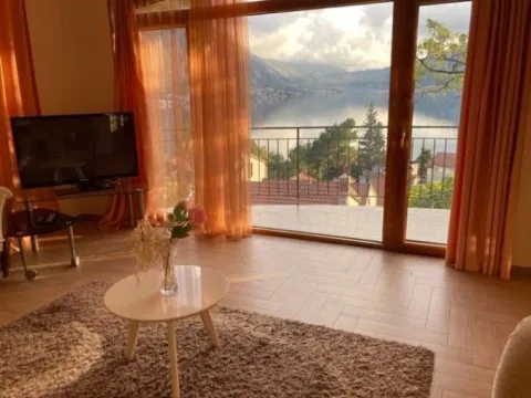 Sale, two bedroom apartment, 78m², Donji Orahovac, Kotor
