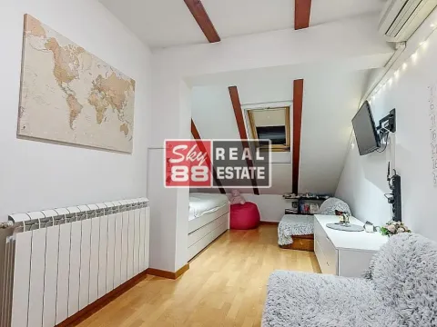 Prodaja, četvorosoban stan, 104m², Stari Grad, Beograd - image 12
