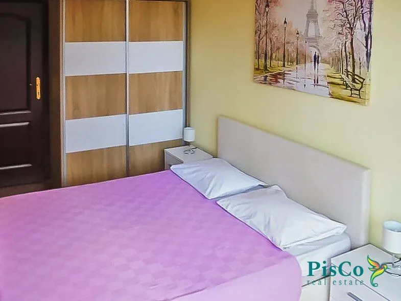 Izdavanje, dvosoban stan, 72m², Tivat, Crna Gora