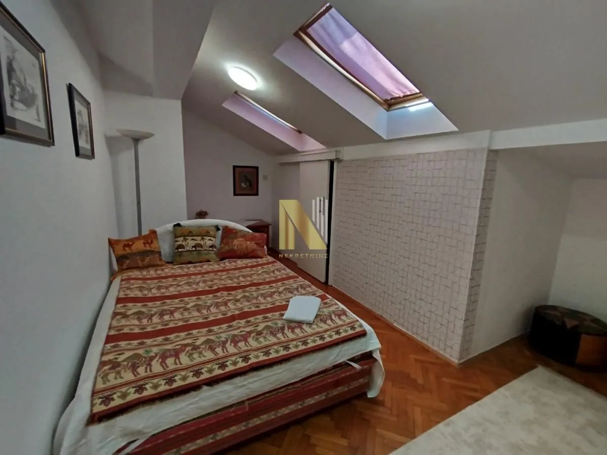 Prodaja, četvorosoban stan, 120m², Centar, Novi Sad