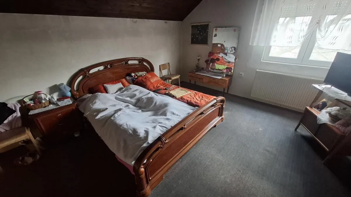 Prodaja, kuća, 270m², Adice, Novi Sad Sve Podlokacije