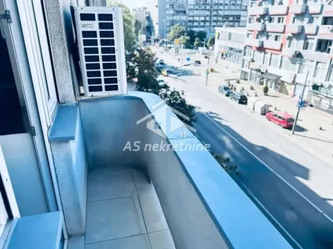 Rent, two bedroom apartment, 60m², Palilula Sve Podlokacije, Beograd - image 20