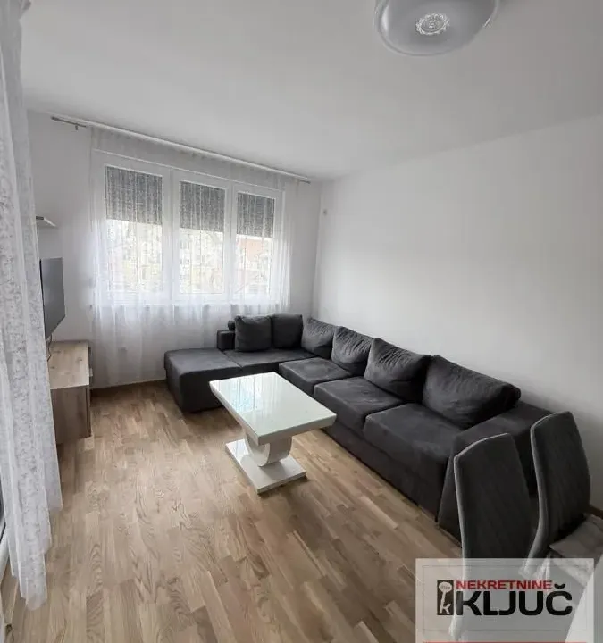 Izdavanje, jednosoban stan, 43m², Adice, Novi Sad Sve Podlokacije