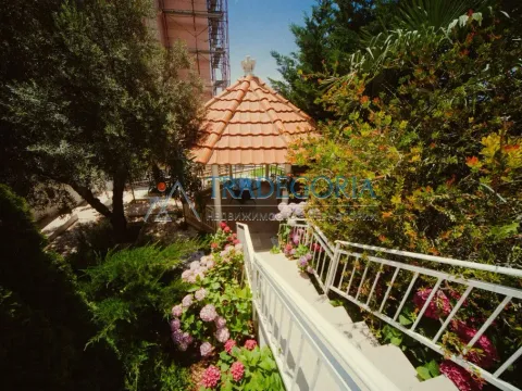 Prodaja, kuća, 265m², Dobra Voda, Bar - image 26