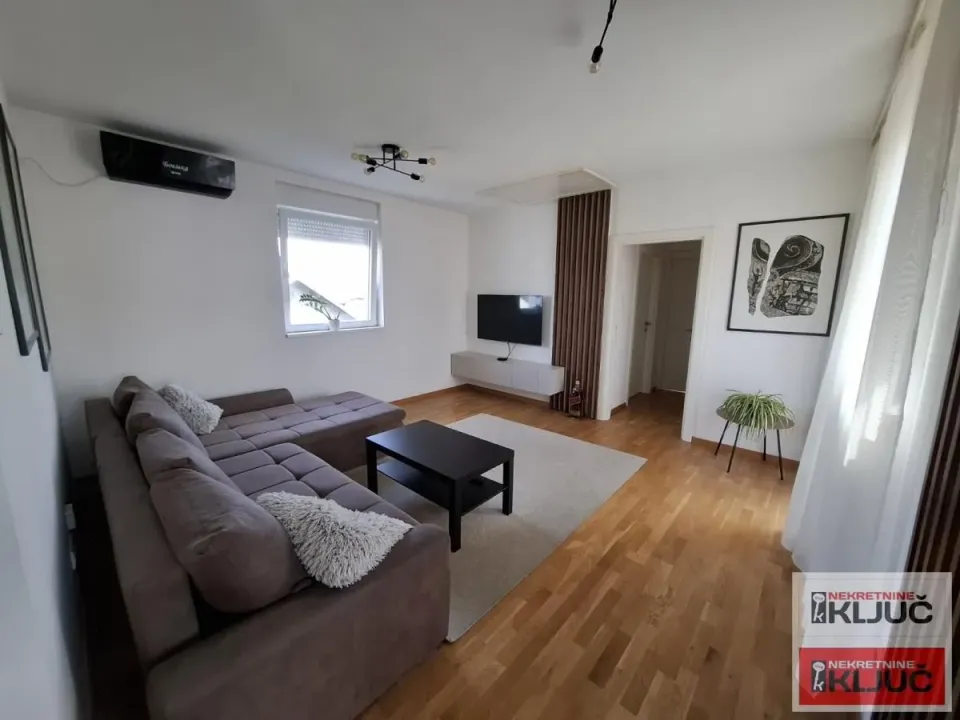 Prodaja, trosoban stan, 59m², Adice, Novi Sad Sve Podlokacije