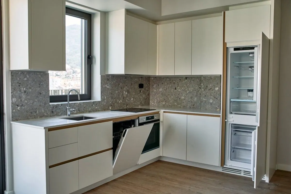 Prodaja, stan, 102m², Tivat, Crna Gora