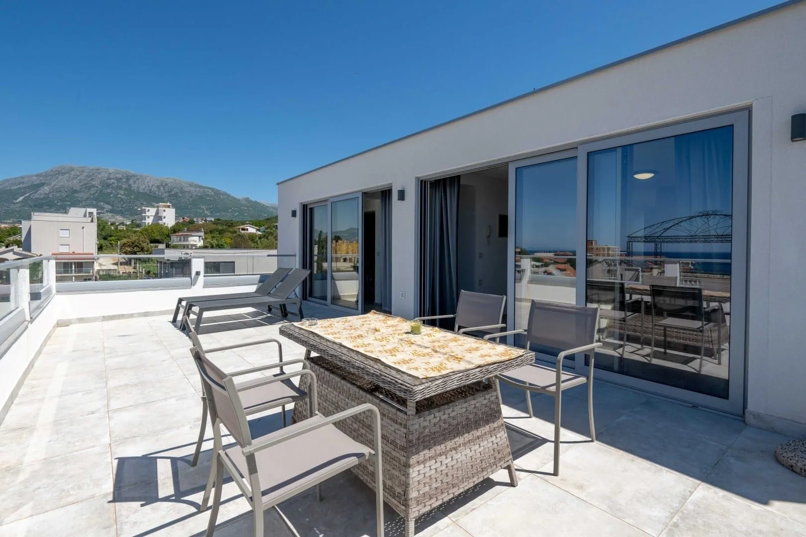 Sale, house, 272m², Utjeha, Bar