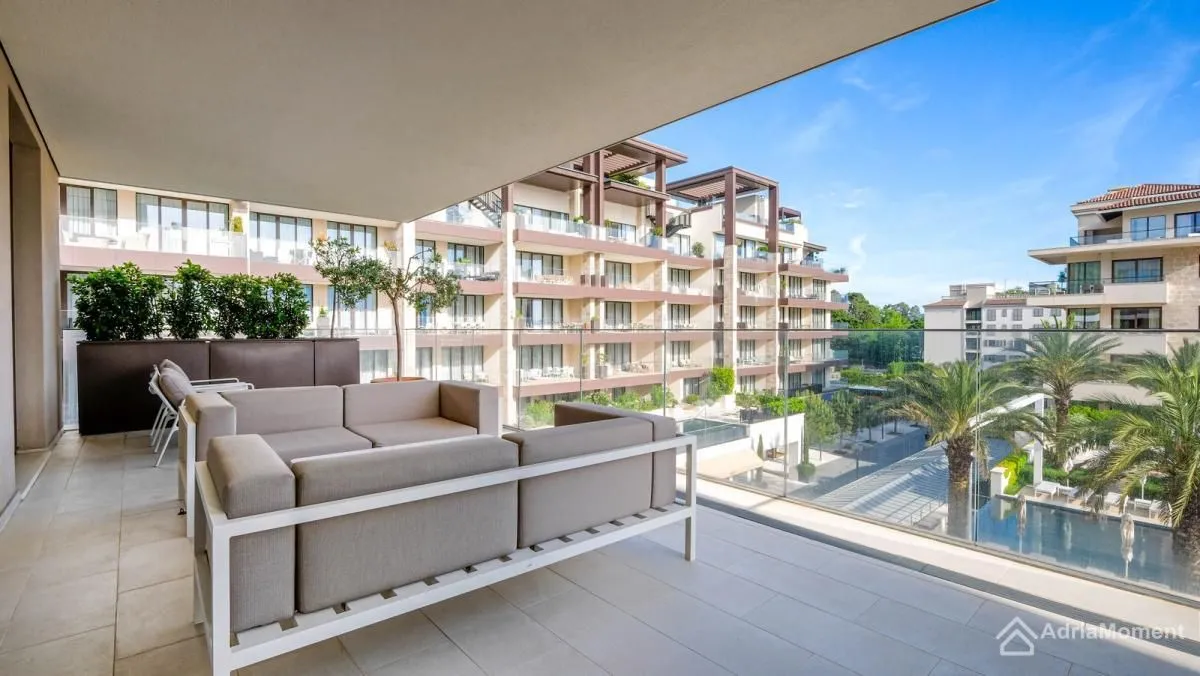 Sale, two bedroom apartment, 183m², Porto Montenegro, Tivat