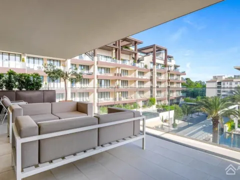 Prodaja, dvosoban stan, 183m², Porto Montenegro, Tivat - image 12