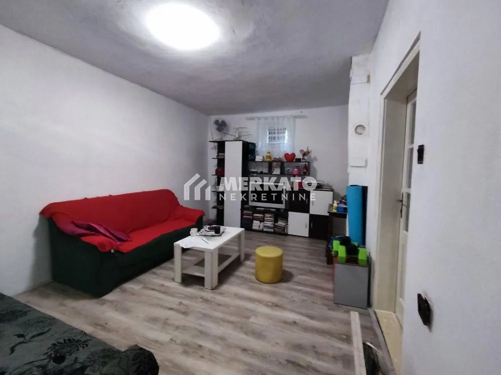 Prodaja, dvosoban stan, 61m², Zrenjanin, Srbija