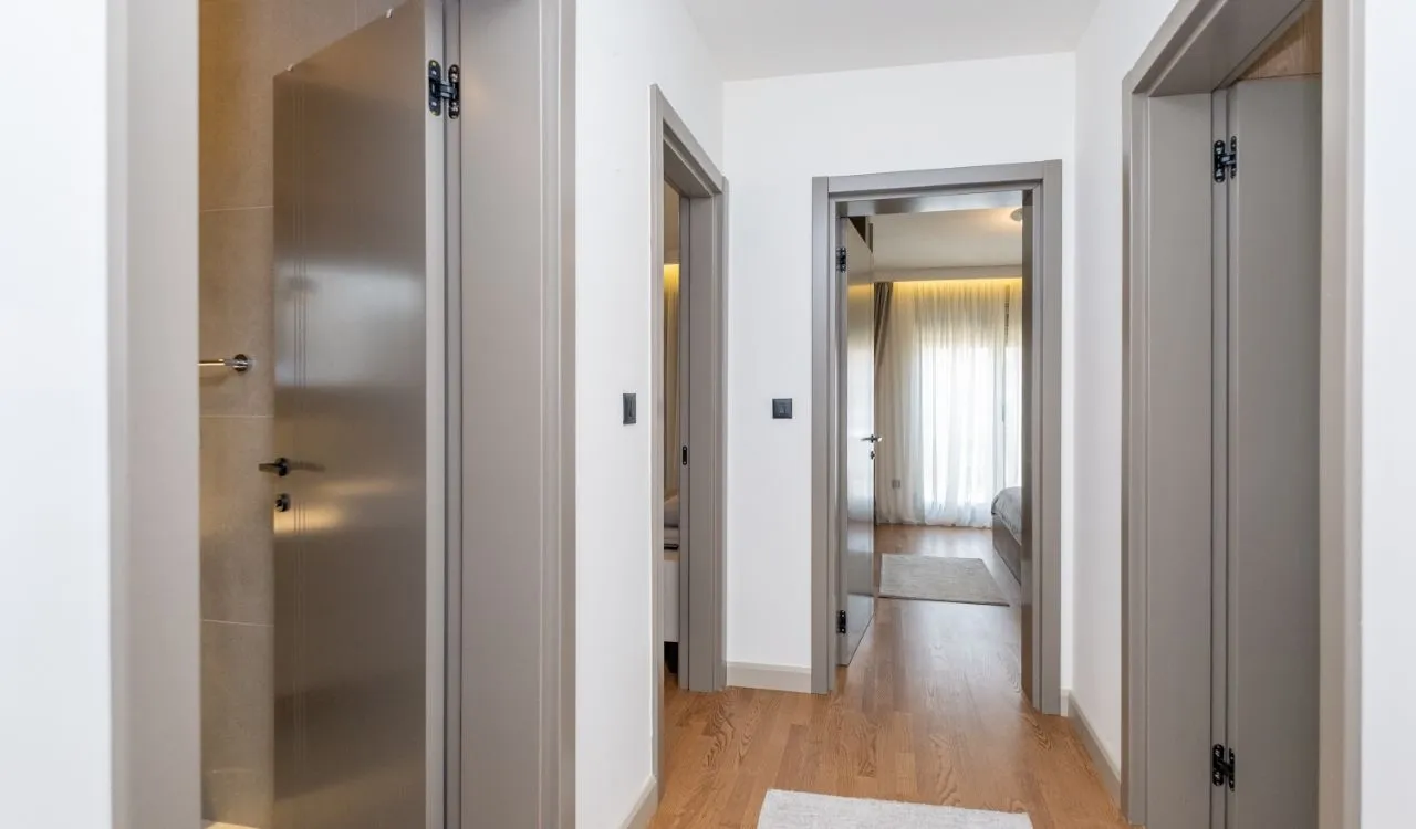 Rent, house, 280m², Stari Aerodrom, Podgorica