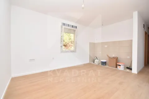 Rent, house, 52m², Ibričevina, Podgorica - image 2