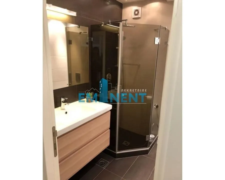 Rent, one bedroom apartment, 40m², Stari Grad, Beograd