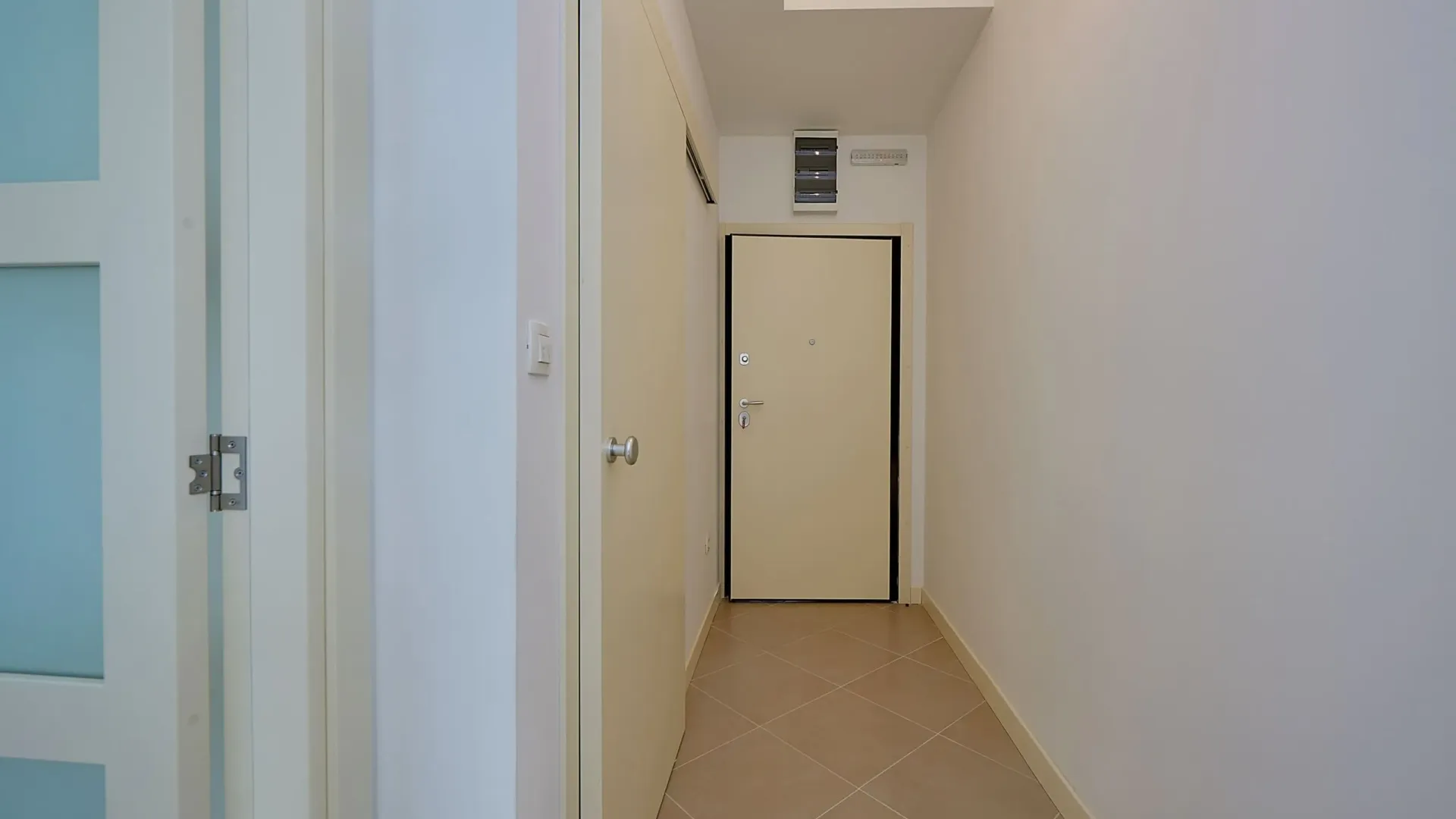 Sale, three bedroom apartment, 62m², Dobrota, Kotor