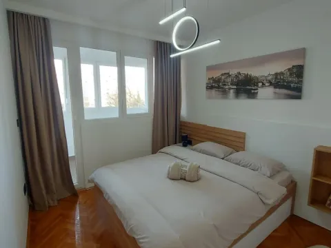 Rent, two bedroom apartment, 65m², Gintaš, Podgorica - image 10
