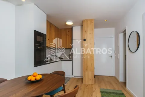 Rent, one bedroom apartment, 45m², Šušanj, Bar - image 5