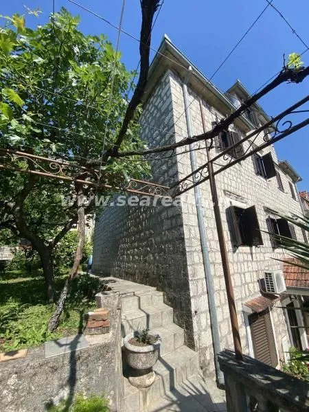 Sale, house, 190m², Dobrota, Kotor