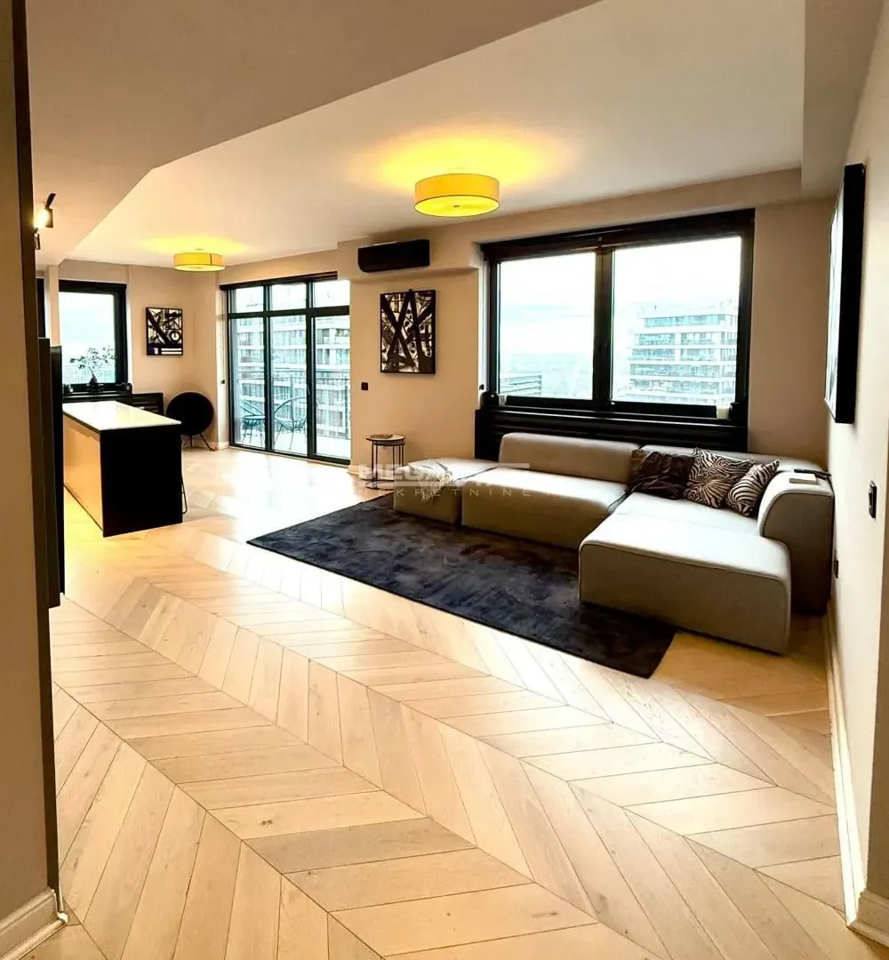 Prodaja, četvorosoban stan, 112m², Savski Venac, Beograd