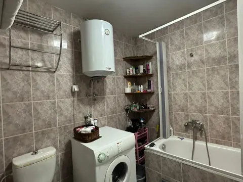 Izdavanje, dvosoban stan, 103m², Stari Aerodrom, Podgorica - image 8