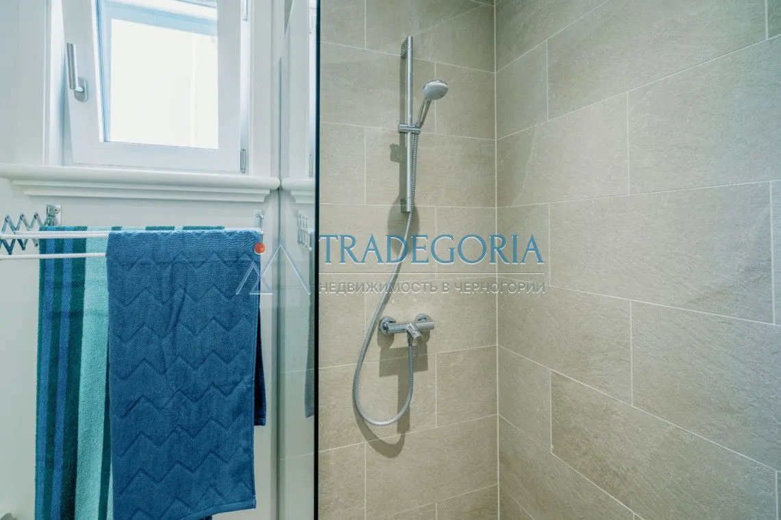 Prodaja, dvosoban stan, 85m², Radovići, Tivat