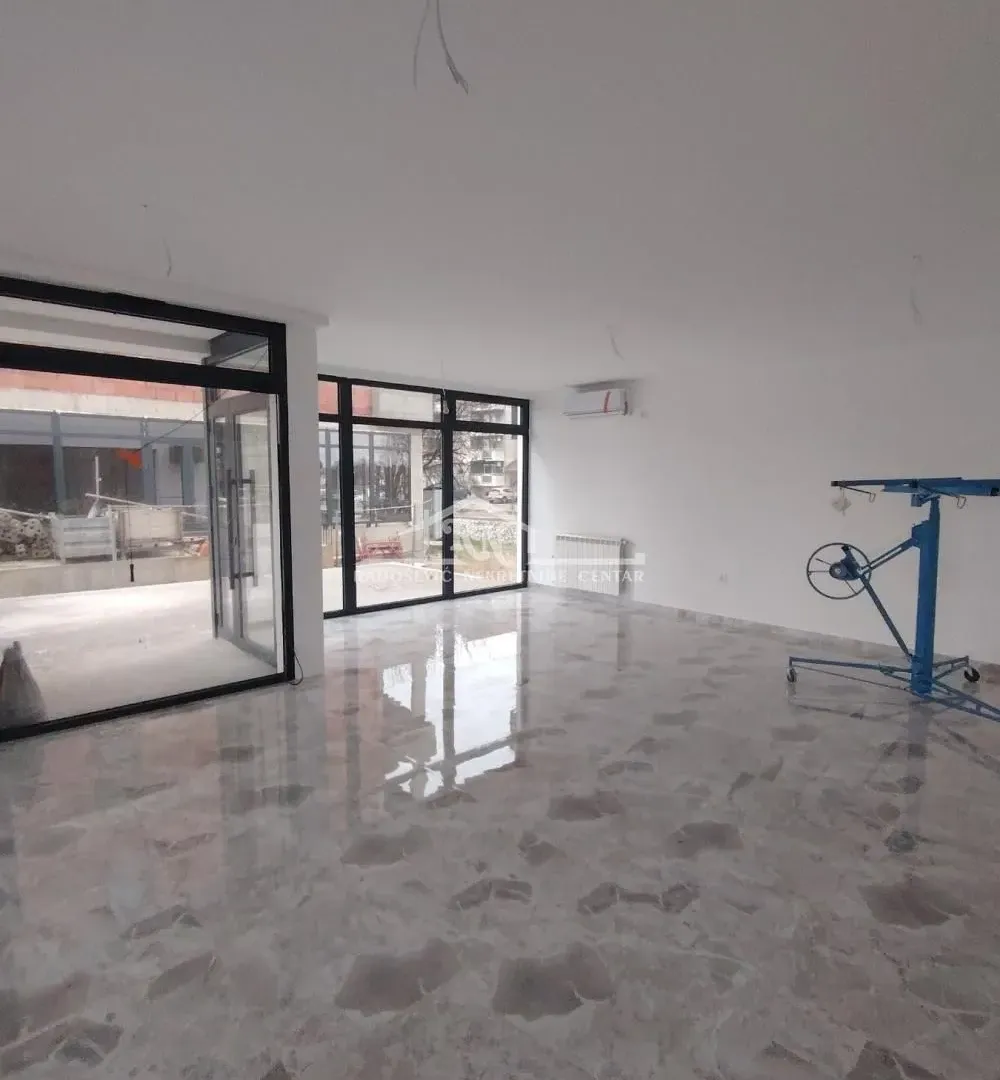 Sale, office space, 32m², Obrenovac, Beograd