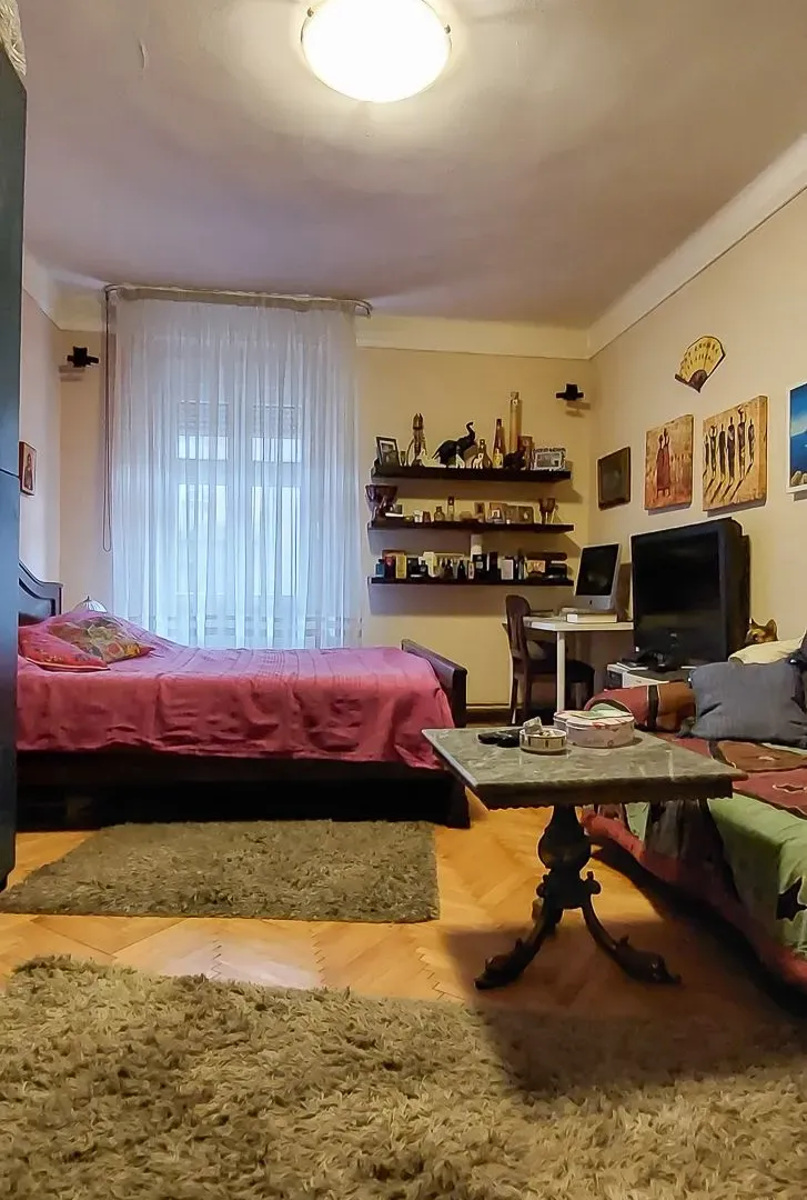 Prodaja, petosoban stan, 129m², Stari grad, Novi Sad