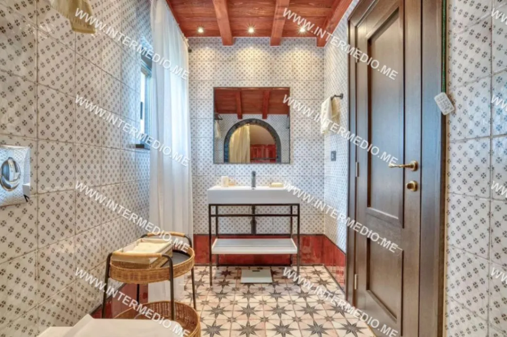 Prodaja, kuća, 168m², Žvinje, Herceg Novi