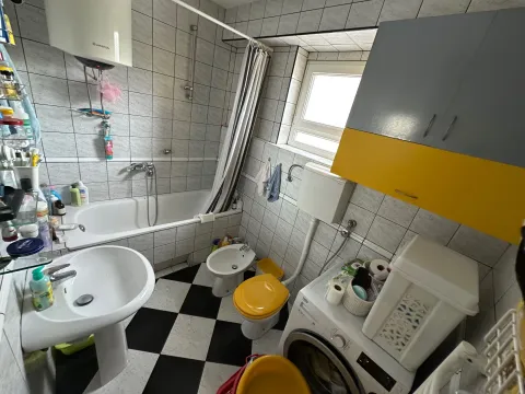 Prodaja, trosoban stan, 65m², Stara varoš, Nikšić - image 12