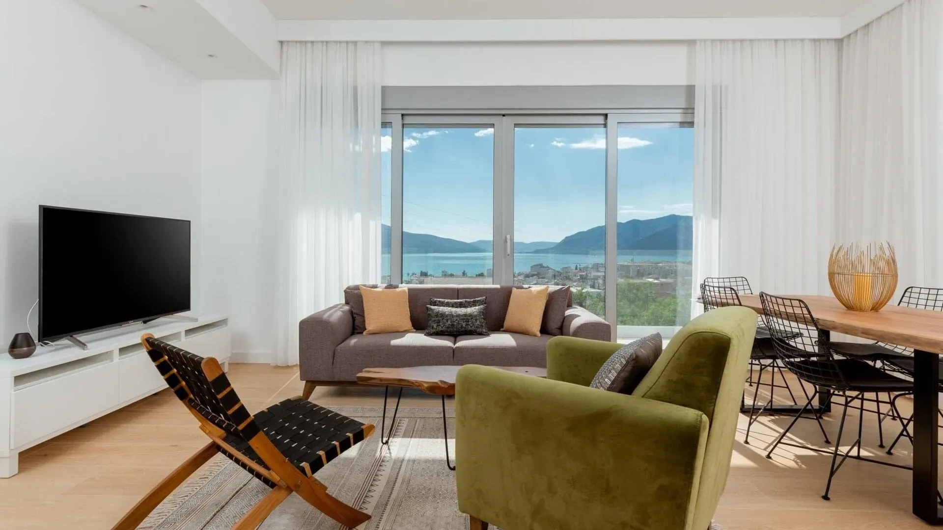 Rent, house, 273m², Marići, Tivat