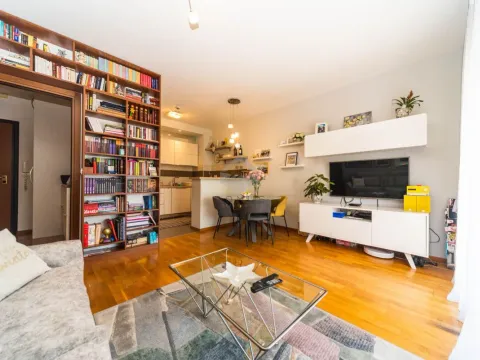 Prodaja, dvosoban stan, 75m², City Kvart, Podgorica