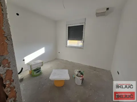 Prodaja, jednosoban stan, 37m², Petrovaradin, Novi Sad - image 2