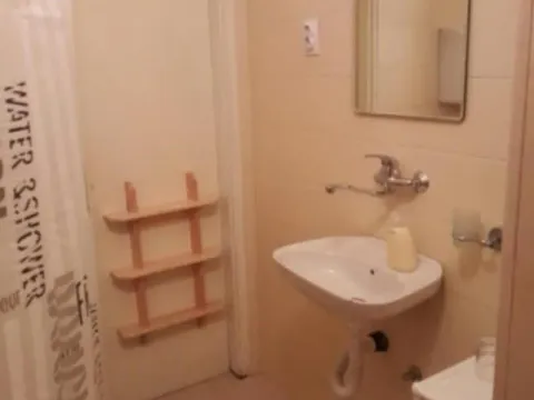 Rent, one bedroom apartment, 30m², Centar, Cetinje - image 3