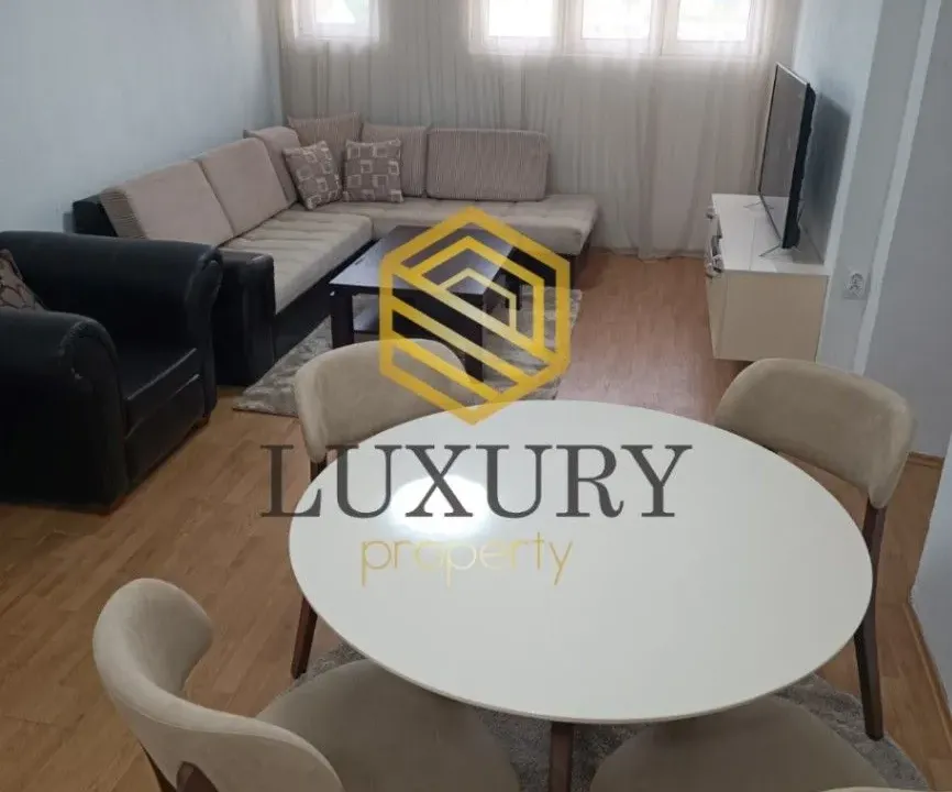 Izdavanje, dvosoban stan, 58m², Centar, Podgorica