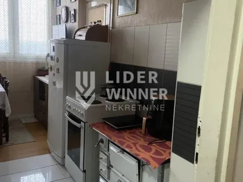 Sale, four bedroom apartment, 85m², Resnik, Beograd - image 4