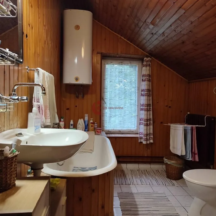 Prodaja, kuća, 210m², Novo Selo, Subotica