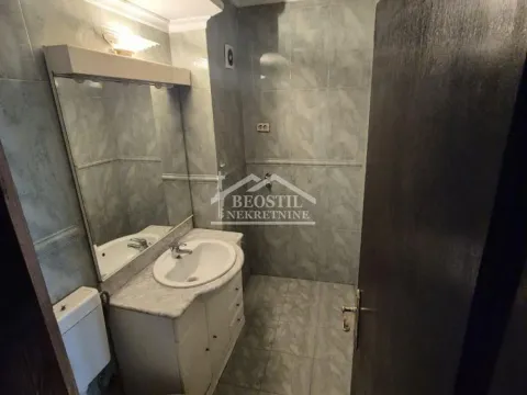 Prodaja, četvorosoban stan, 99m², Palata Pravde, Beograd - image 9