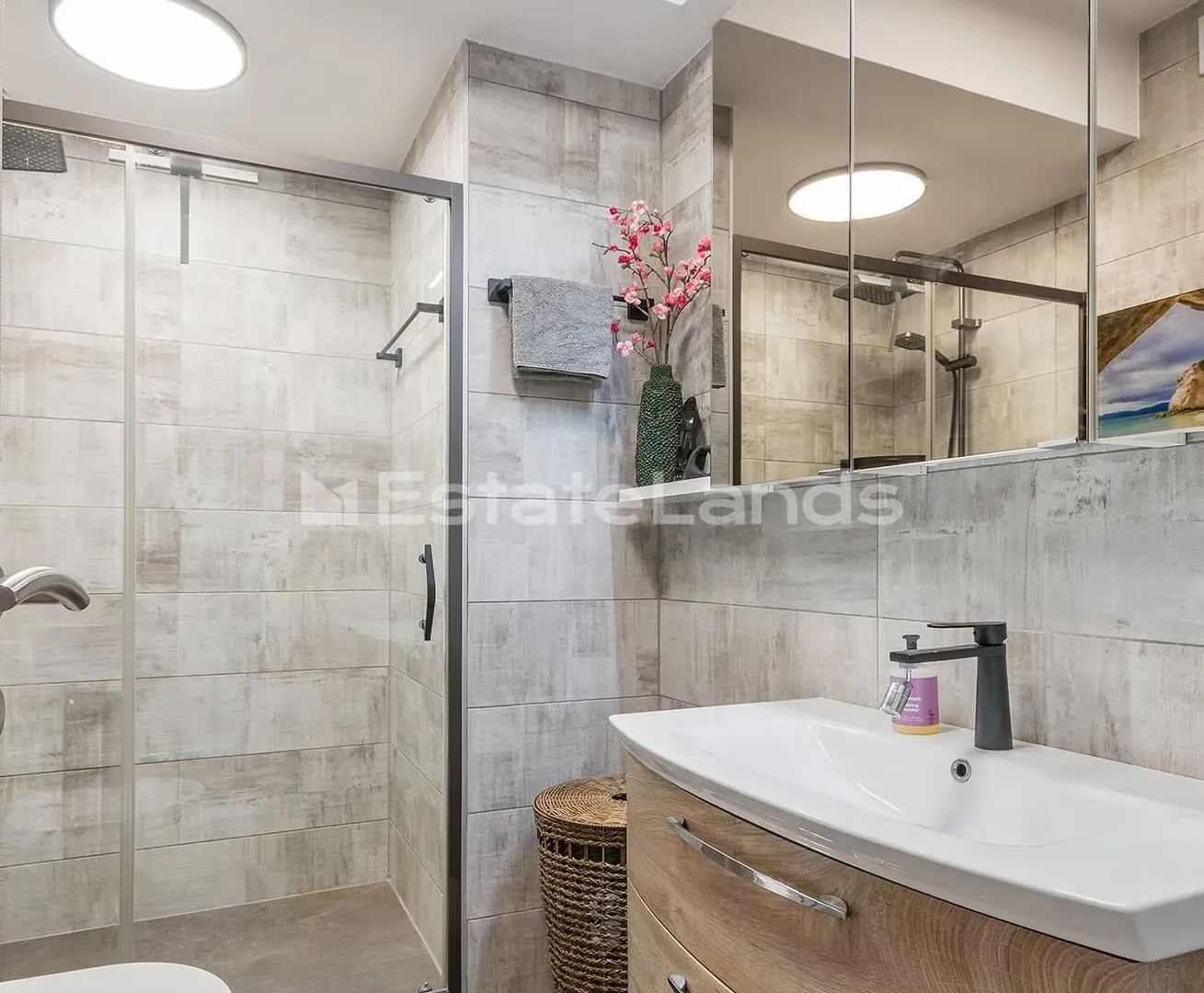 Prodaja, dvosoban stan, 85m², Dobrota, Kotor
