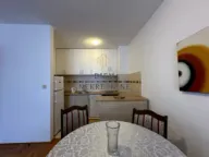 Izdavanje, dvosoban stan, 72m², Stari Aerodrom, Podgorica - image 3