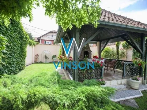 Sale, house, 380m², Centar, Zrenjanin - image 15